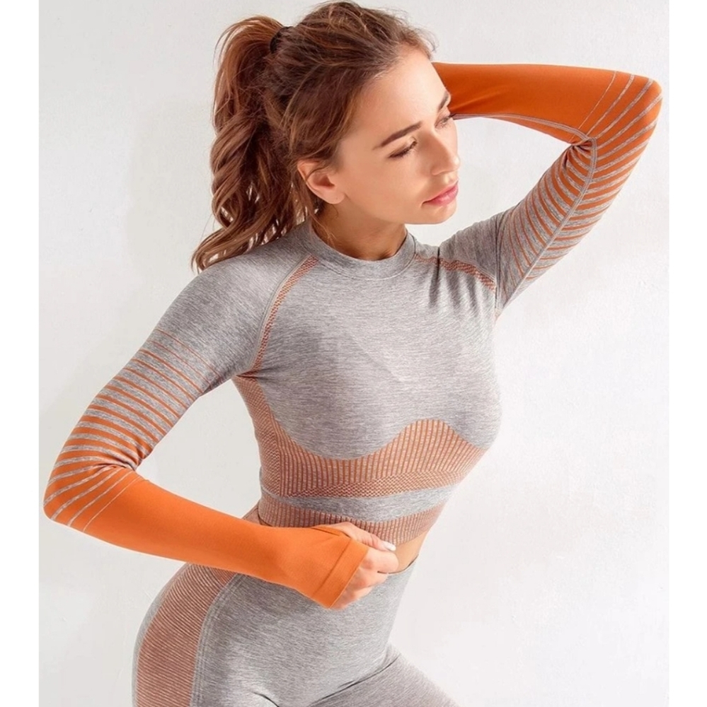 Astoria Sleeved 2-piece outfit - Grey/Orange